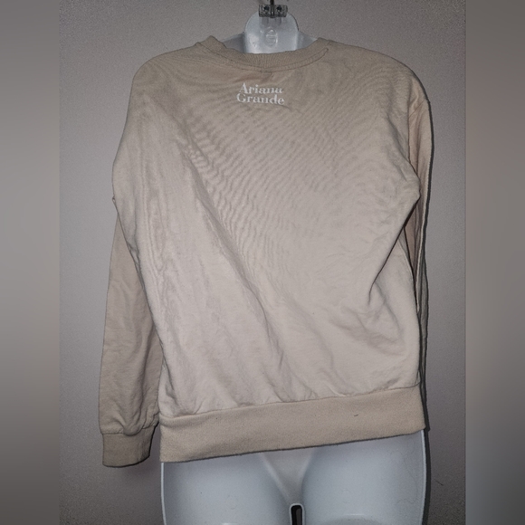Ariana Grande Divided Cream Crewneck S - Picture 7 of 10